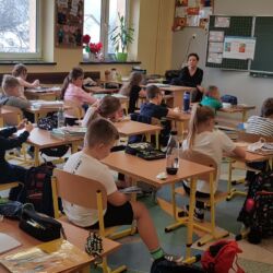 Spotkanie z Policjantem w klasie 2b