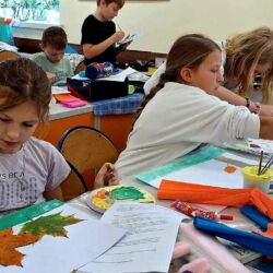 Uczniowie realizują projekt w 4a
