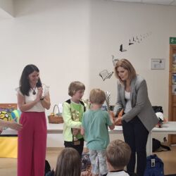 Wręczenie pucharów za udział i miejsca w Turnieju Szachowym