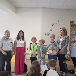 Wręczenie pucharów za udział i miejsca w Turnieju Szachowym