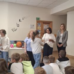 Wręczenie pucharów za udział i miejsca w Turnieju Szachowym
