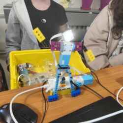 Praca z Logo Education w klasie 6b