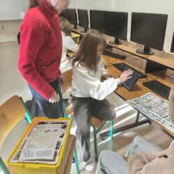 Praca z Logo Education